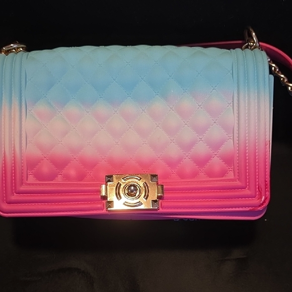 Hard Case Shoulder/Crossbody Quilted Chain Bag - Picture 2 of 10